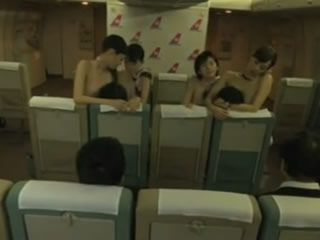 日本空姐機上與乘客性愛服務 3